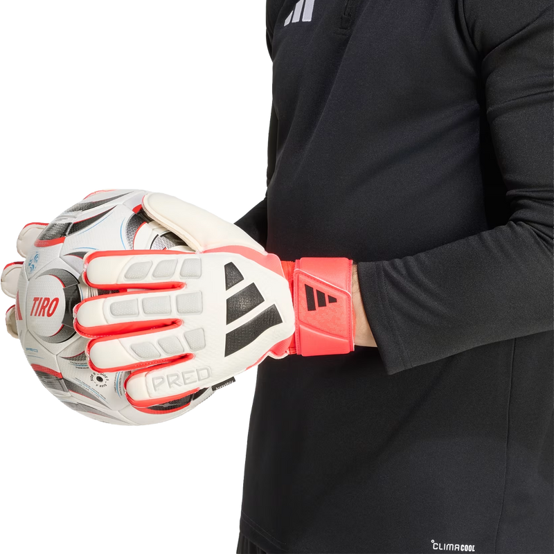 Predator Match Fingersave Glove, Adidas Predator Match Fingersave Glove with ball