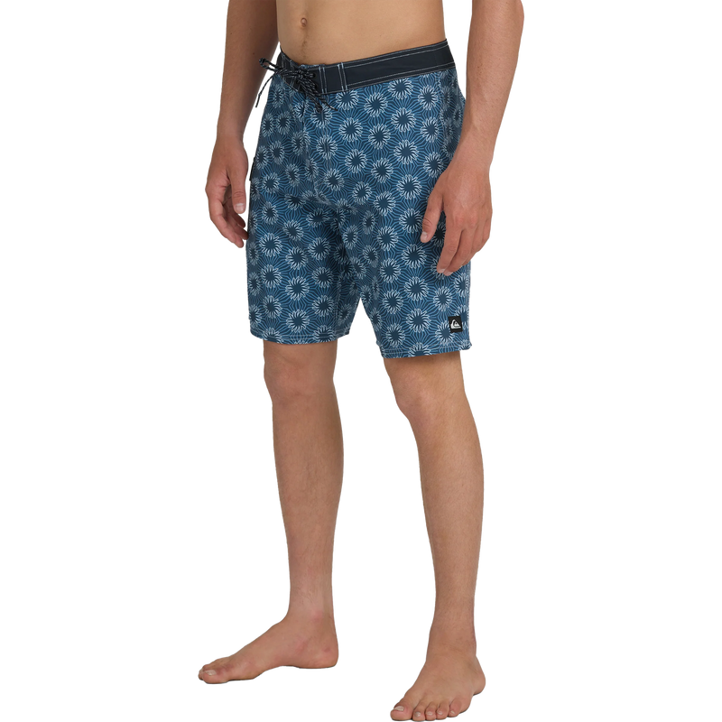 Men's Ocean Mayhem 19" Boardshort, Quiksilver Men's Ocean Mayhem 19" 3/4 Front