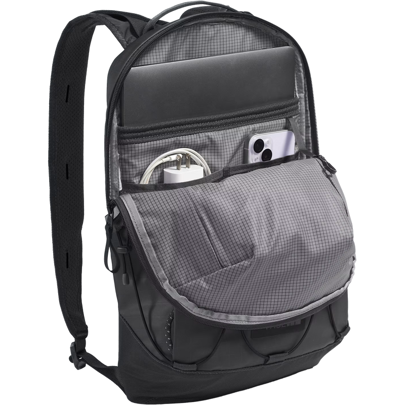 Base Camp Voyager Pro Lightweight Pack, The North Face Base Camp Voyager Pro Lightweight Pack Compartments
