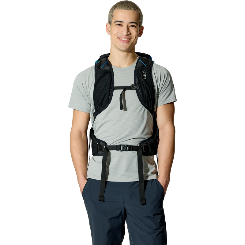 Syclon XP 30, Rab Syclon XP 30 in Black/Maya Blue on model front