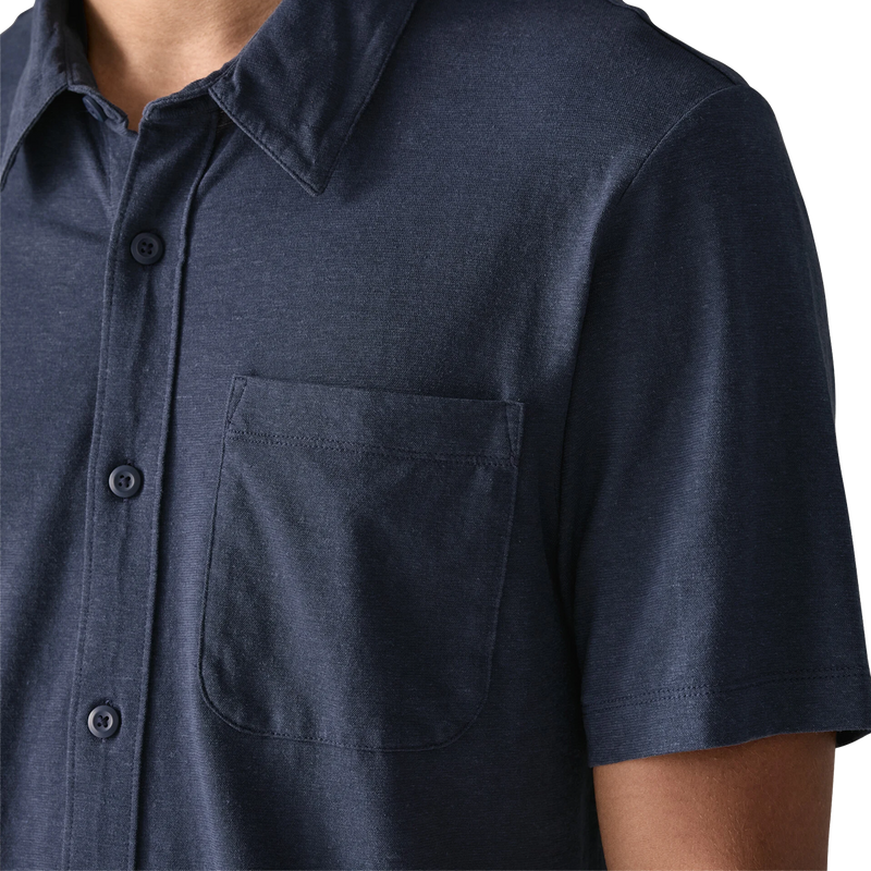 Men's Trail Harbor Button Down Shirt, Patagonia Men's Trail Harbor Button Down Shirt in New Navy pocket detail