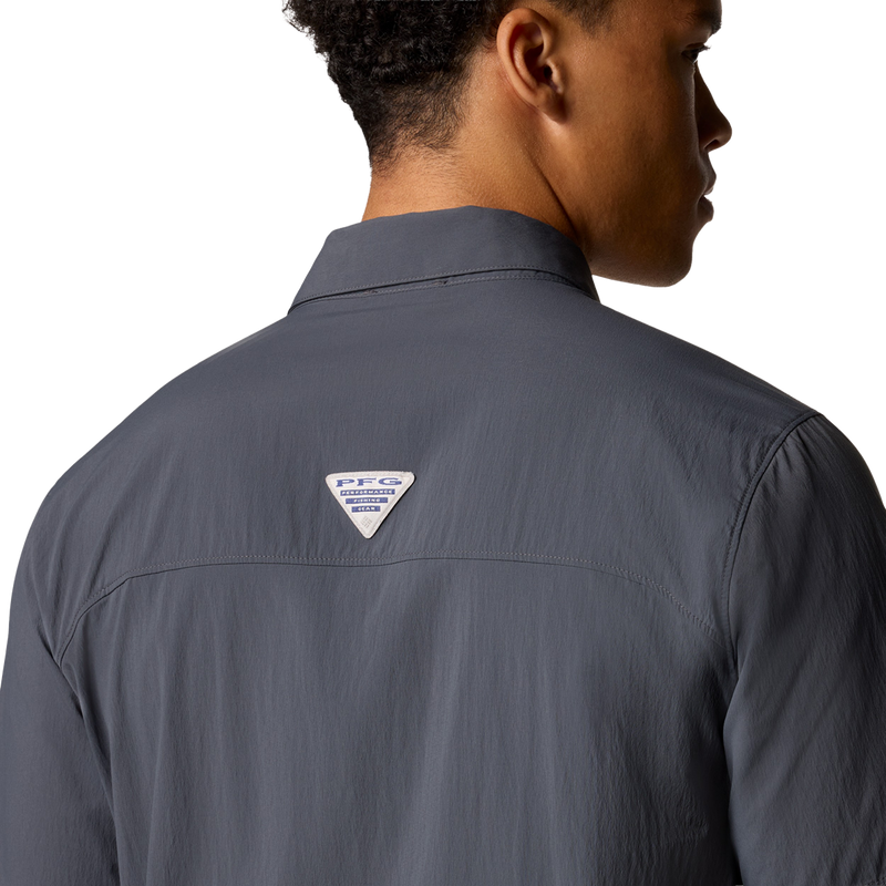 Men's Wild Cast Short Sleeve Shirt, Columbia  Wild Cast Short Sleeve Shirt in Shark back view with logo detail