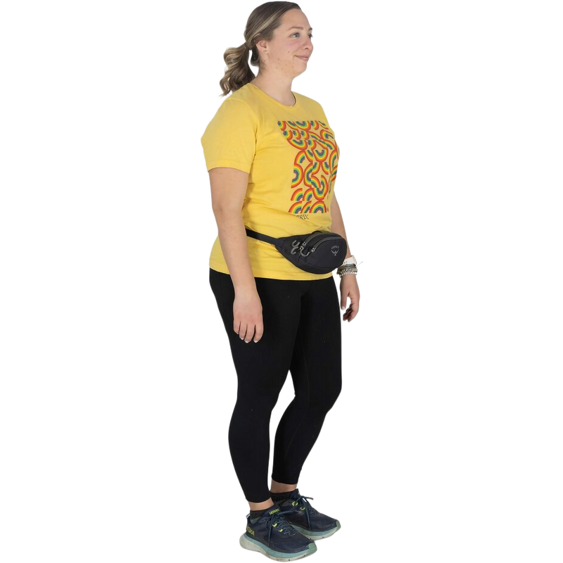 Daylite Mini Waist Pack, Osprey Daylite Mini Waist Pack in Black on model front