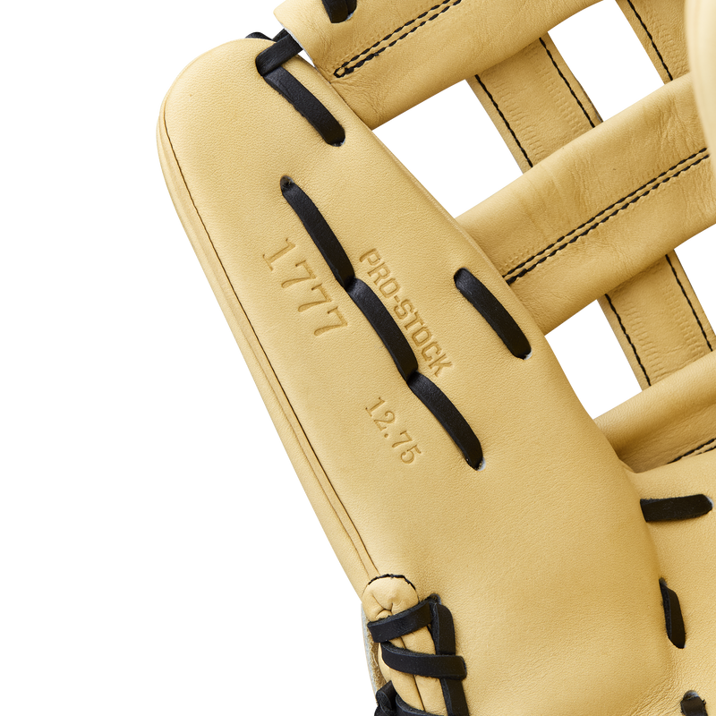 A2000 OF - 12.75" Dual Post Web, Wilson A2000 OF - 12.75" Dual Post Web in Blonde stitching