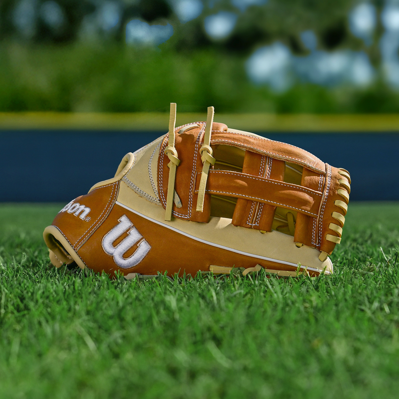 A1000 Outfield 1750 12.5" Dual Post Web, A1000 Outfield 1750 12.5" Dual Post Web Lifestyle