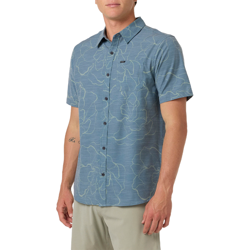 Men's UPF Slub Relaxed Fit Short Sleeve, O'Neill Men's UPF Slub Relaxed Fit Shirt side on model