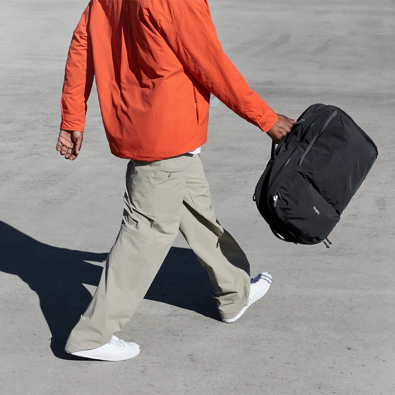 Lite Travel Pack 30L, Bellroy Lite Travel Pack 30L carry handle