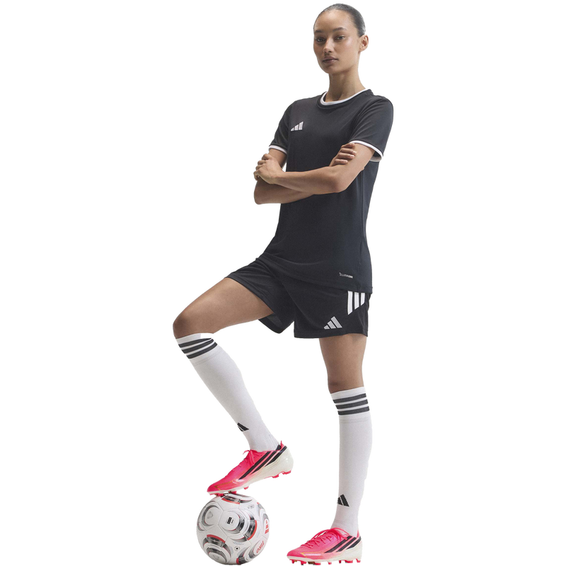 F50 Hyperfast League FG, Adidas F50 Hyperfast League FG on Female Model