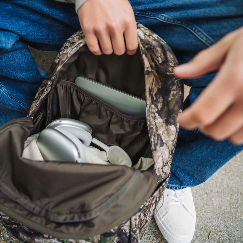 Realtree Classic XL Backpack, Herschel Realtree Classic XL Backpack in Realtree APX Camo unzipped
