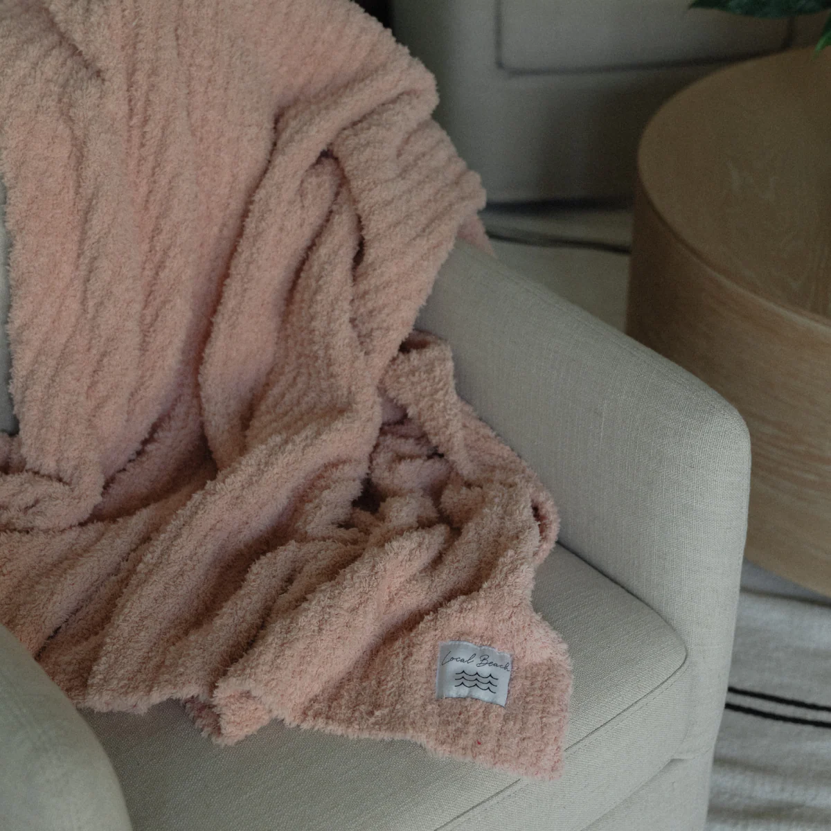 Solid Ribbed Luxe Home Blanket alternate view