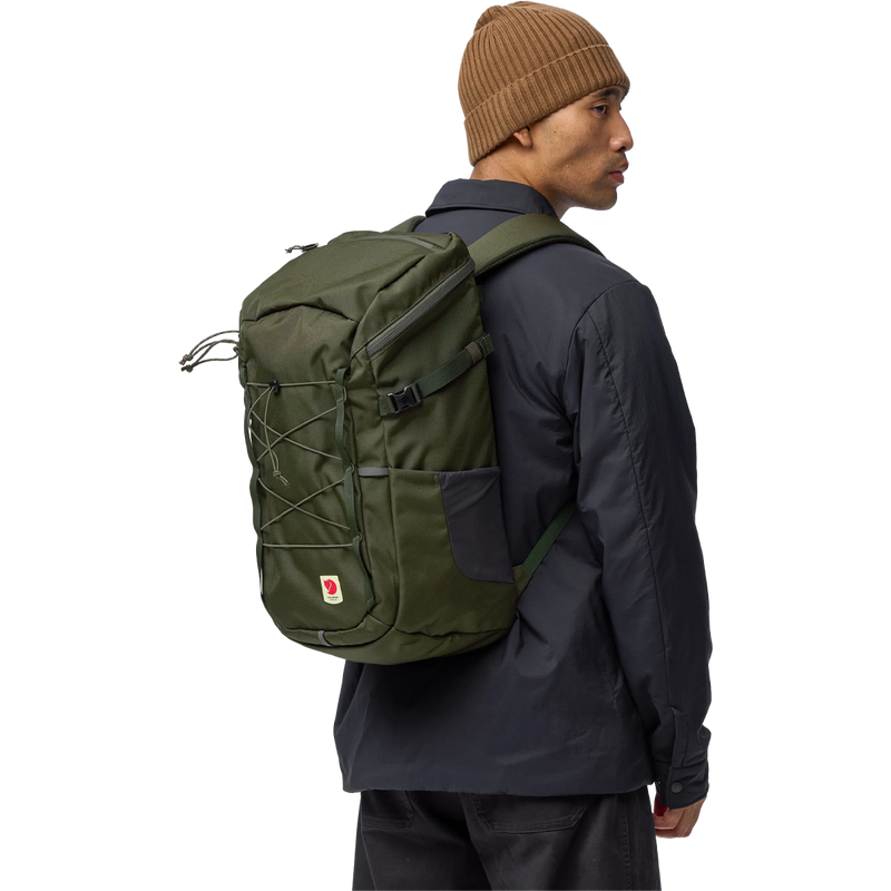 Skule Top Zip 30, Fjall Raven Skule Top Zip 30 in Deep Forest on model
