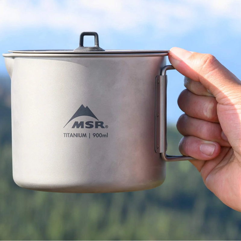 Titan Kettle 900 mL, MSR Titan™ Kettle 900mL lifestyle