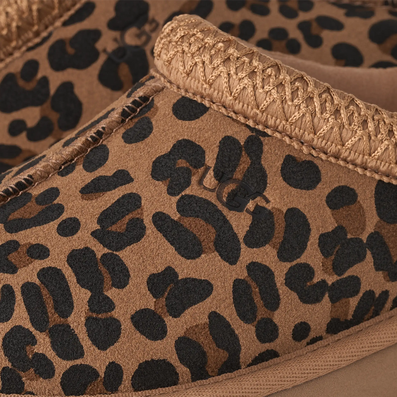 UGG Youth Tazz Spotted in Tan logo and stitch detail