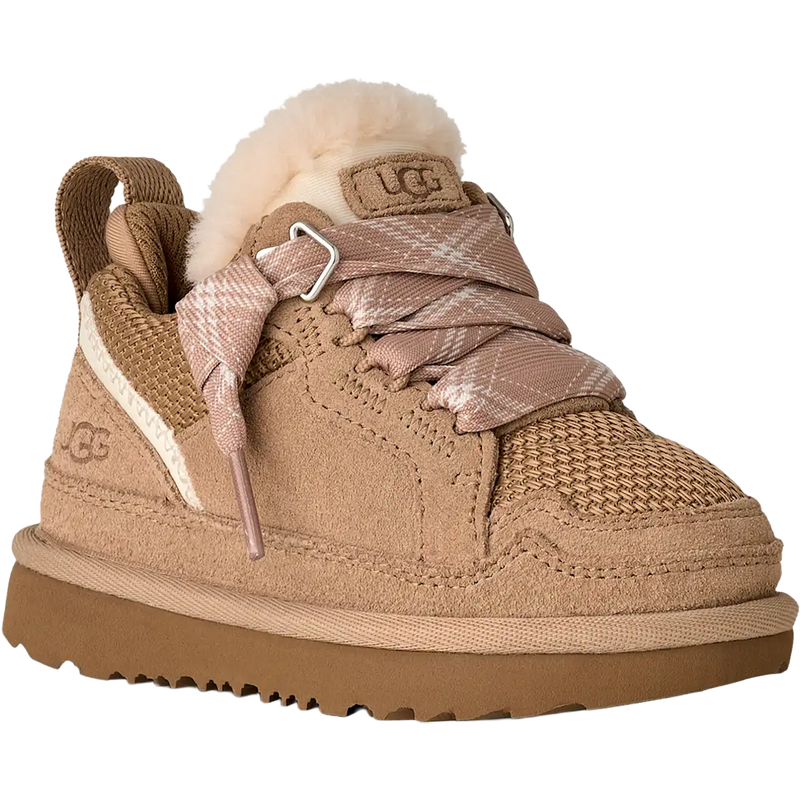 UGG Youth Lowmel in Sand angled