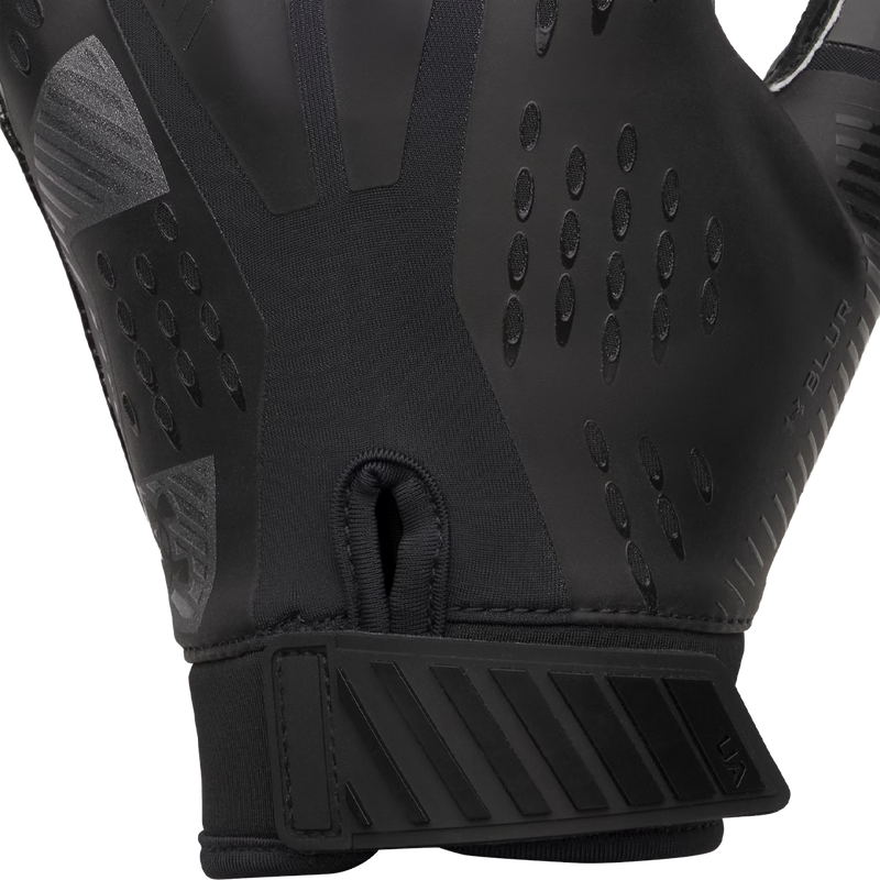 UA Blur Glove, Under Armour UA Blur Glove in Black Metallic GunMetal stitch detail