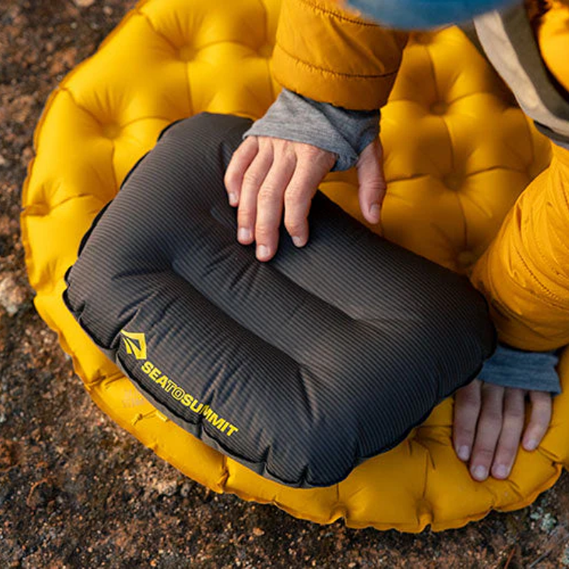 Aeros Ultralight Pillow Large, Sea to Summit Aeros Ultralight Pillow at camp