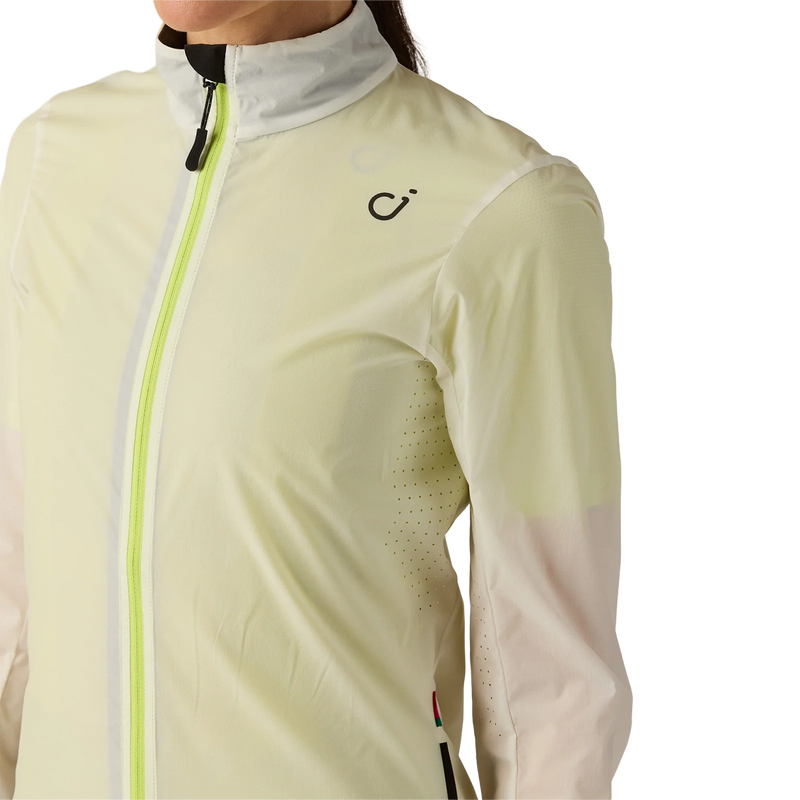 Women's LUXE Ultralight Jacket, Women's LUXE Ultralight Jacket in undyed chartreuse logo detail