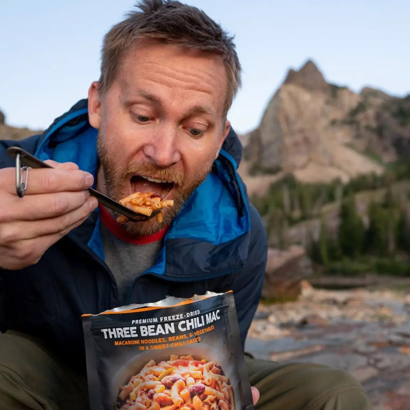 Three Bean Chili Mac (2 Servings), Peak Refuel Three Bean Chili Mac (2 Servings) in hand
