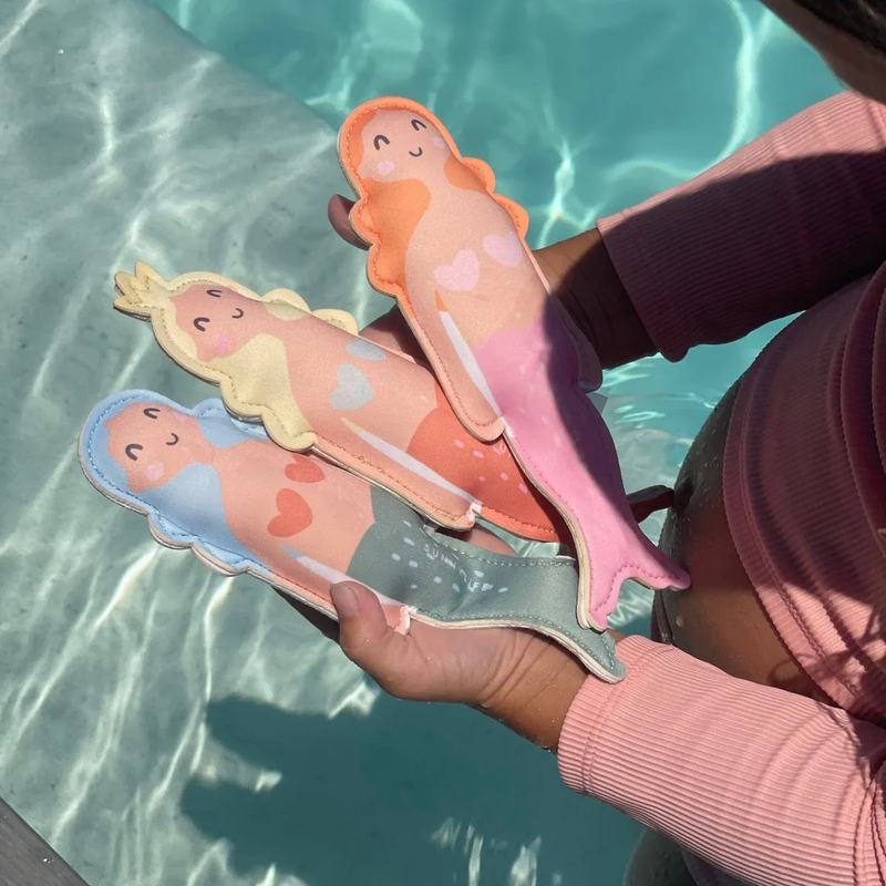 Dive Buddies Melody the Mermaid Set of 3, Sunnylife Dive Buddies Melody the Mermaid Set of 3 in Multicolor with model