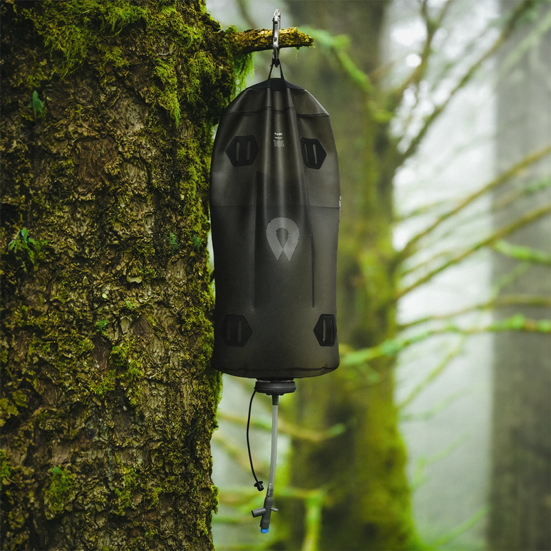 Seeker 10L, Hydrapak Seeker 10L Lifestyle