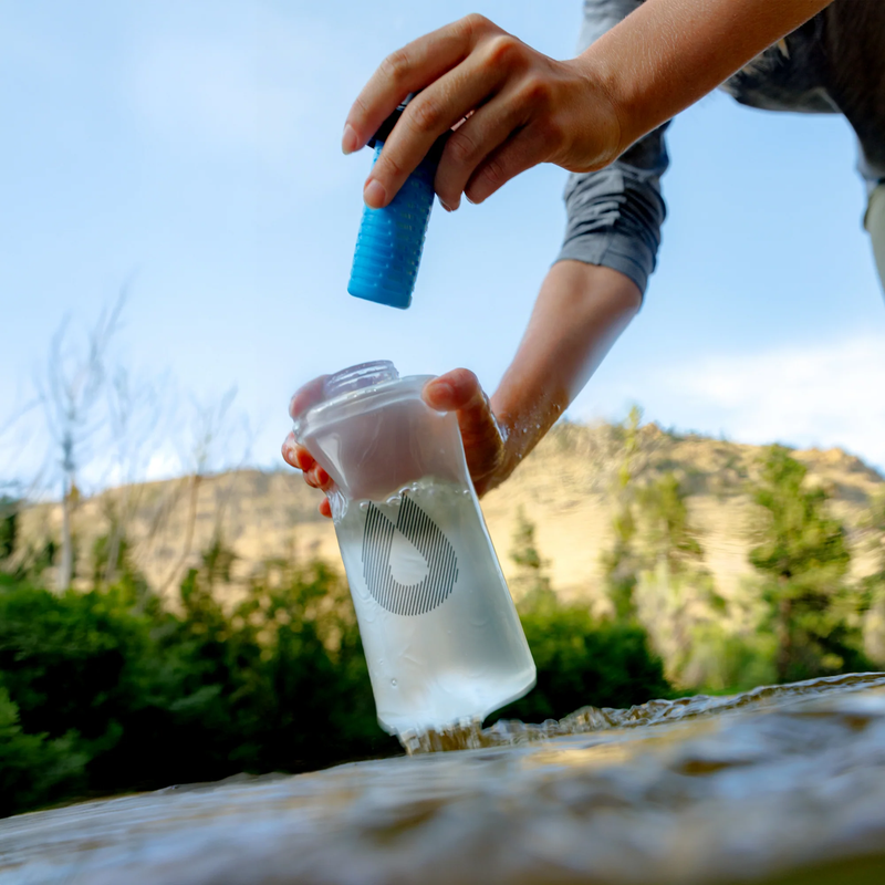 Packflask Filter Kit 750 ml, Hydrapak Packflask Filter Kit 750 ml in Clear filling in river