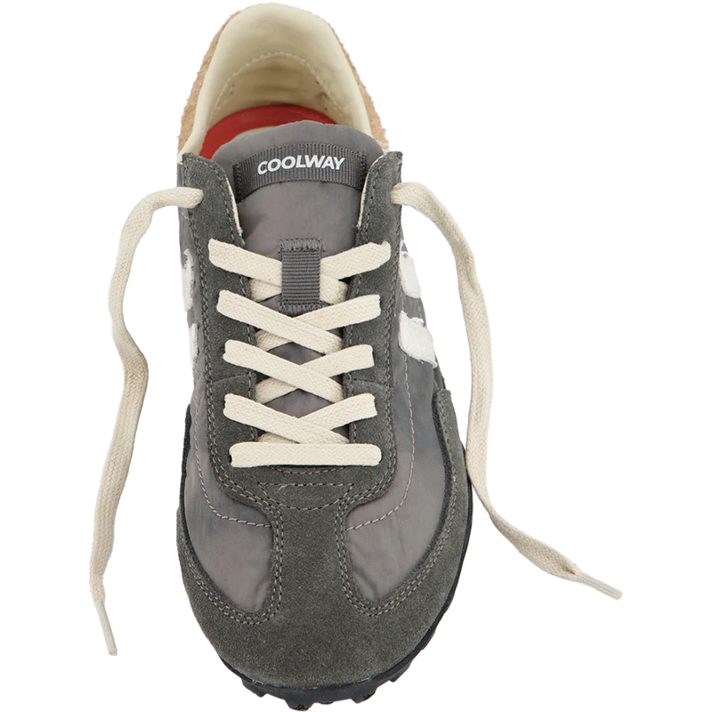 Coolway Men's Cross in Iron X logo detail
