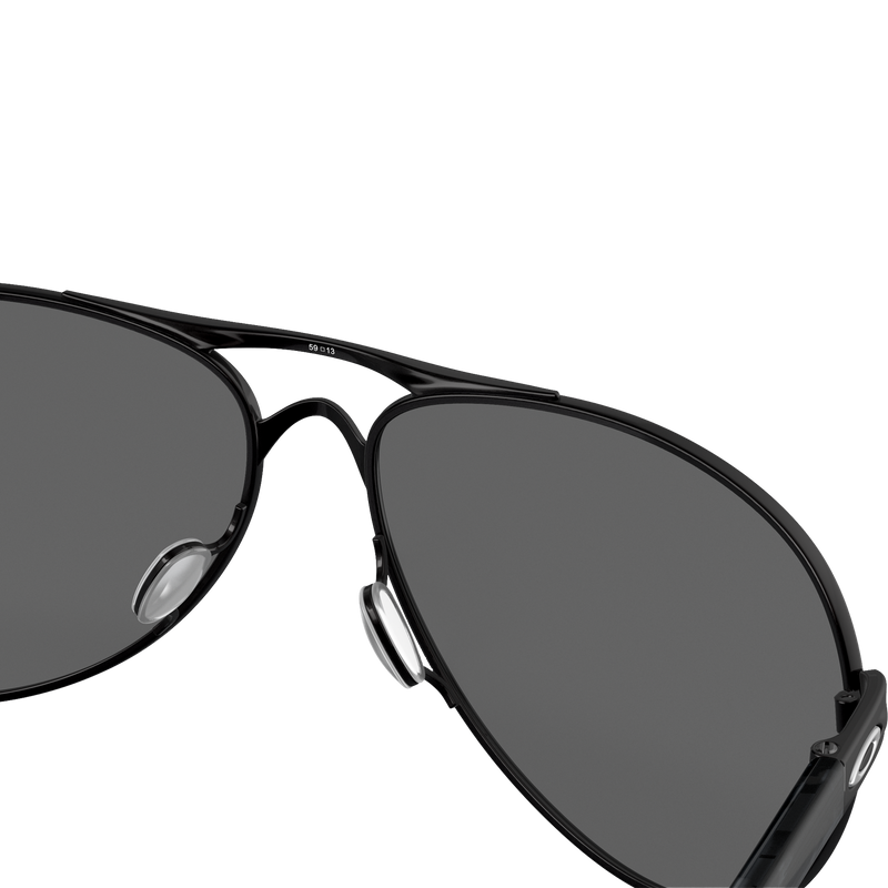 Feedback - Polished Black/Prizm Black Polarized, Oakley Feedback - Polished Black/Prizm Black Polarized Nose Bridge