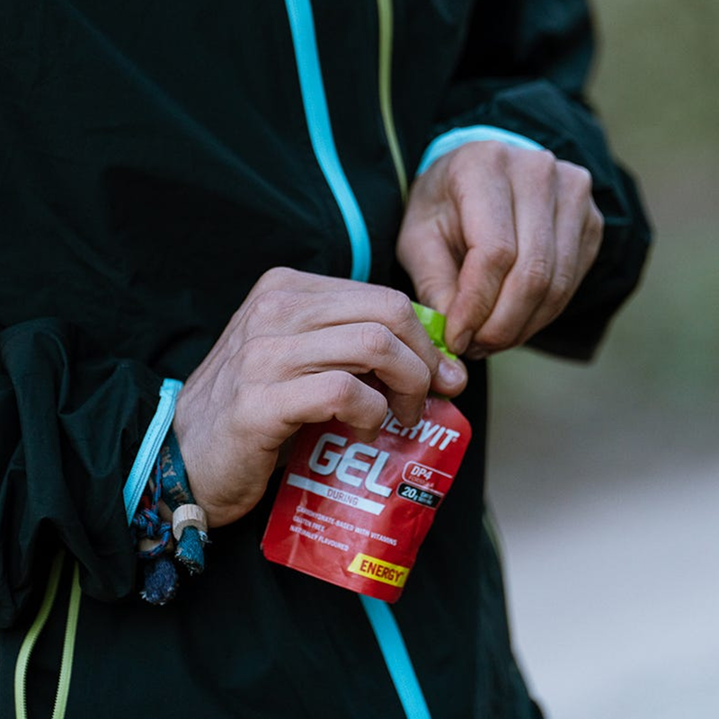 Gel, Enervit Gel Single Packet in hand