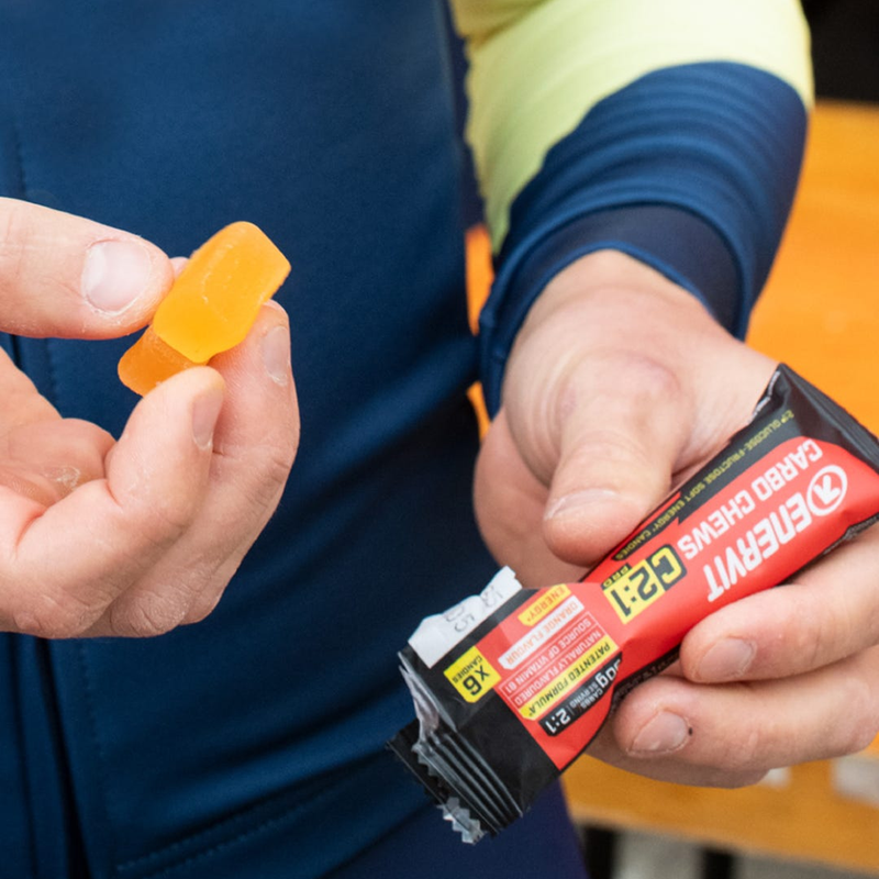 C2:1PRO Carbo Chew, Enervit C2:1PRO Carbo Chew in hand