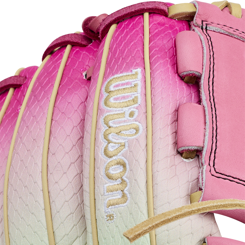 A1000 SMU Fastpitch - 12" Basket Web, Wilson A1000 SMU Fastpitch - 12" Basket Web Brand Stitching