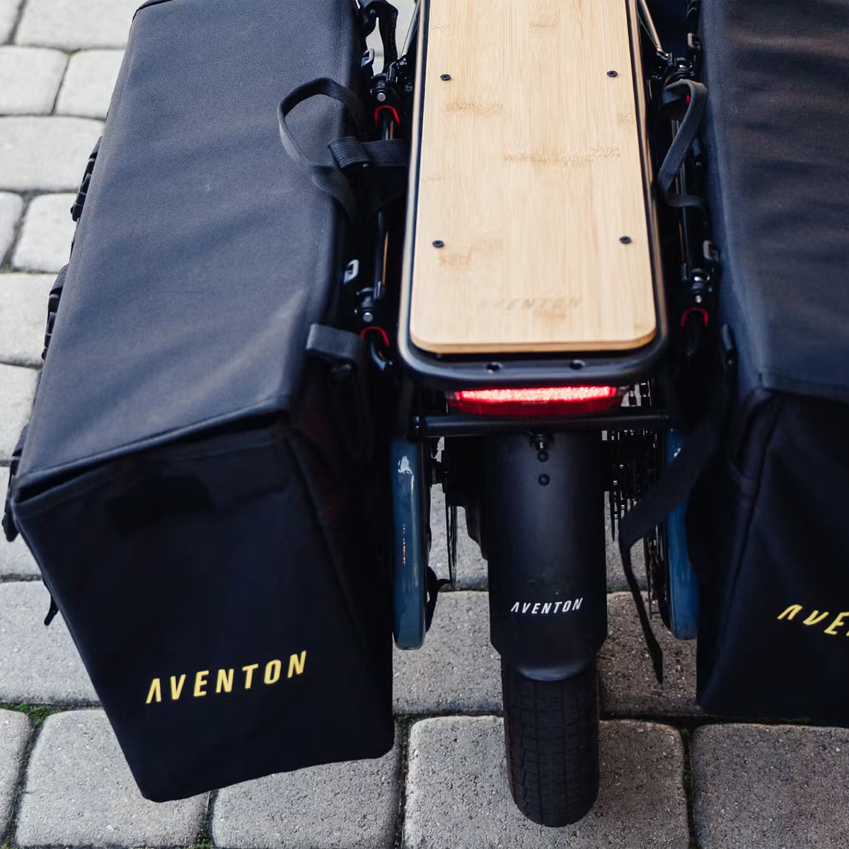 Abound Pannier Large alternate view