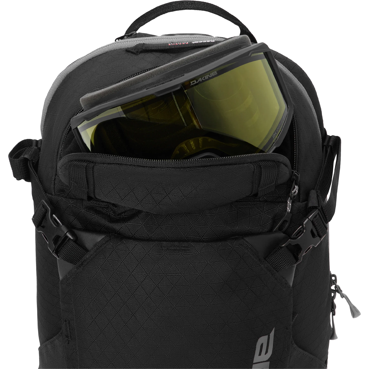 DaKine Heli 2.0 Backpack 12L in Black goggle pocket detail