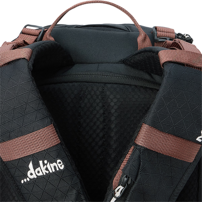 Dakine Heli 2.0 Pro Backpack 26L x Mayhem strap detail