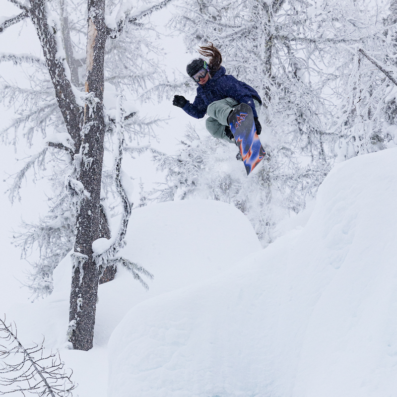 Howler, Jones Snowboards Howler on the mountain