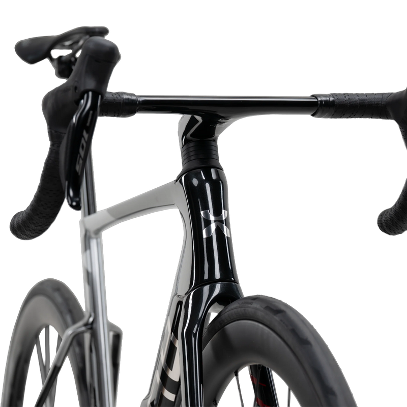 AD8, XLAB AD8 handlebar detail