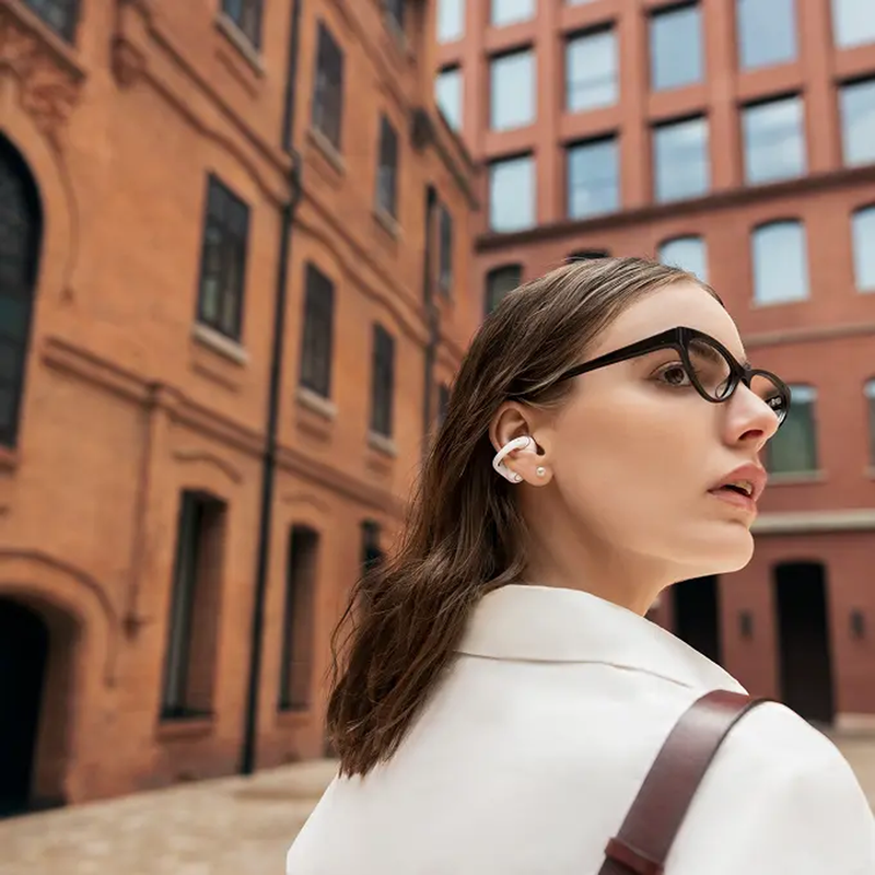 OpenDots 2, shokz open dots 2 white on model