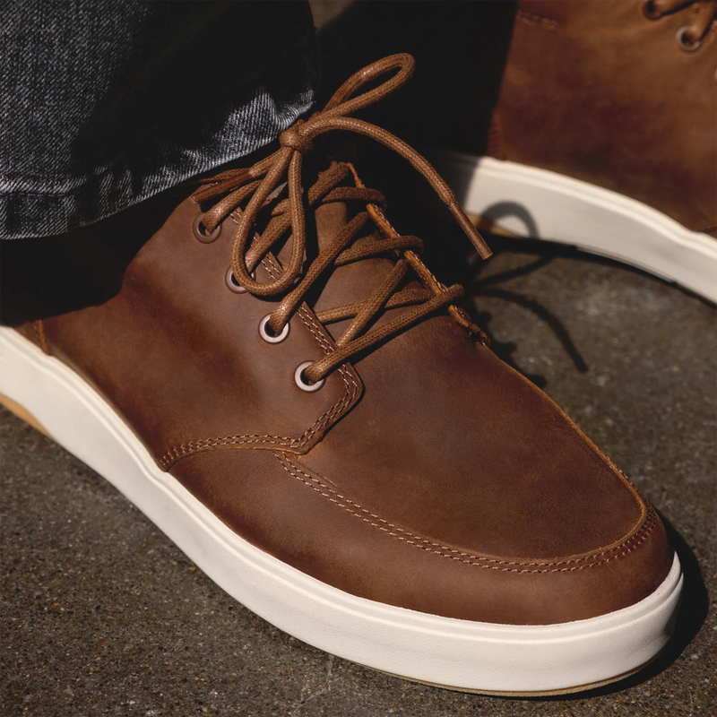 Shoreline Spiniker, Reef Shoreline Spiniker in Brown on model