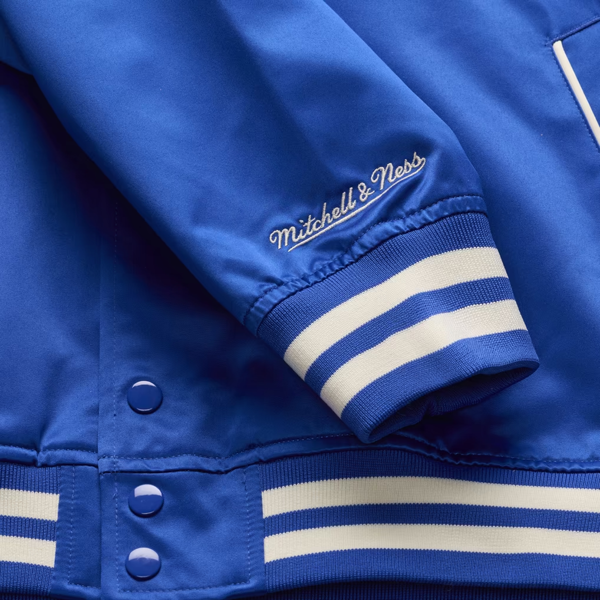 Men's Warriors Retro Roots Lightweight Satin Jacket alternate view