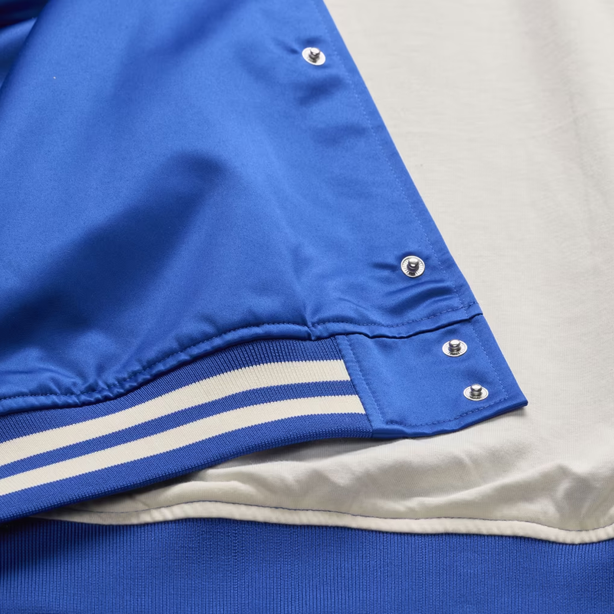 Men's Warriors Retro Roots Lightweight Satin Jacket alternate view