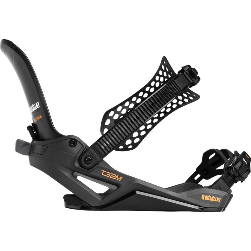 ThirtyTwo T32M XLT FASE side view with highback and strap open