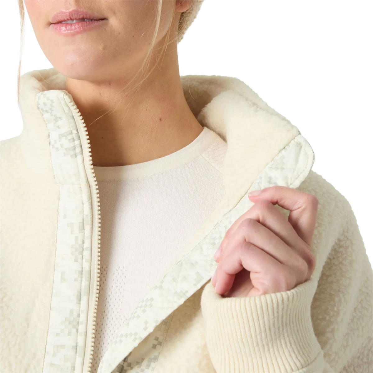 Helly Hanson Women's Bliss Hybrid Jacket in Cream fleece detail