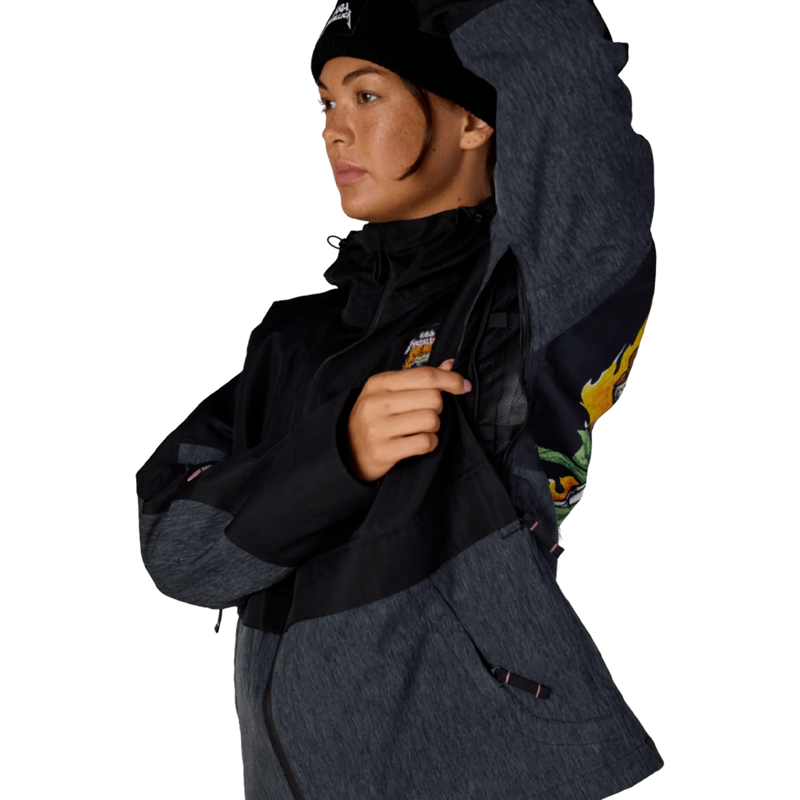 Women's Metallica Burning Skull Insulated Jacket, 686 Women's Metallica Burning Skull Insulated Jacket in Metallica Black vent detail