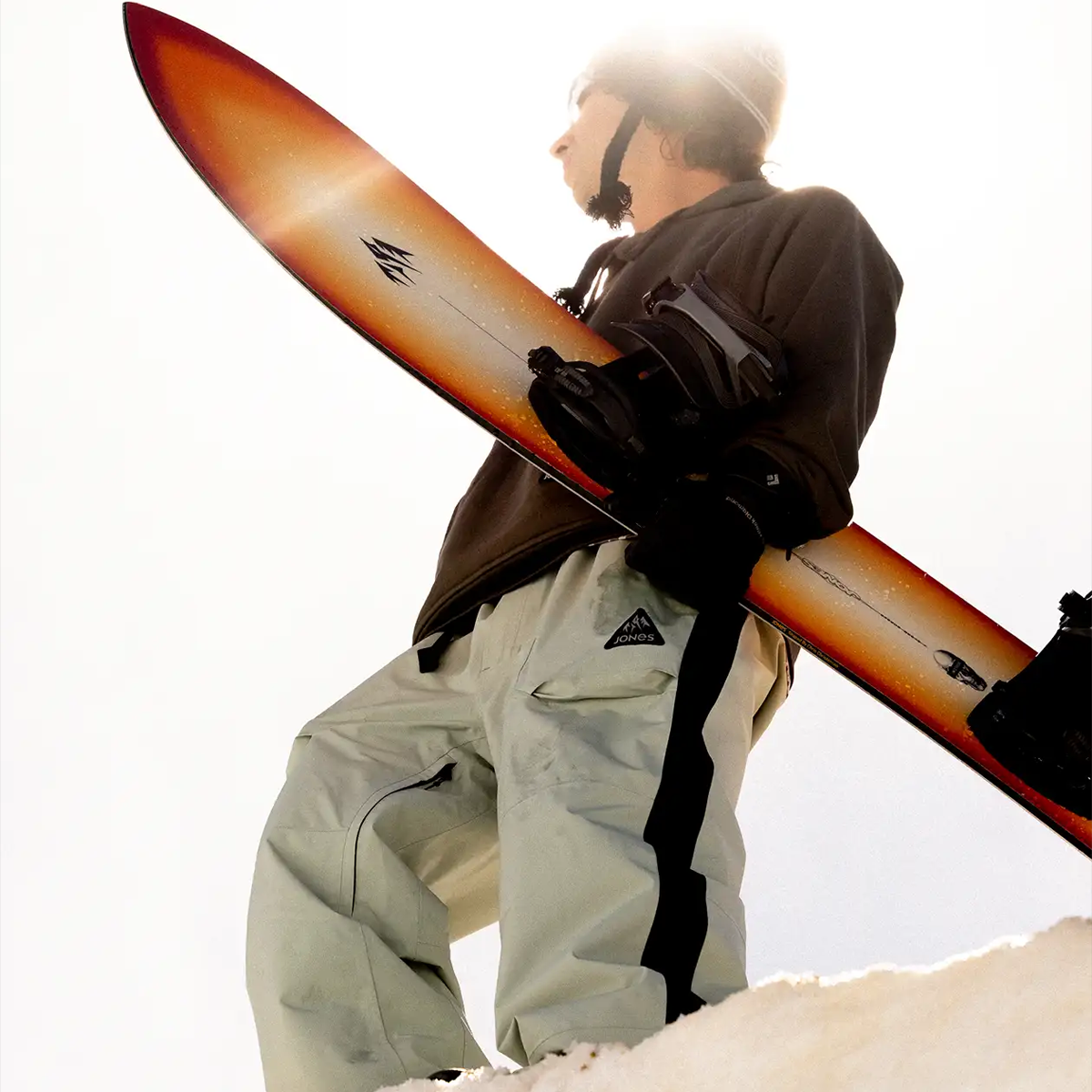 Jones Snowboards Men's Tweaker Pant Lifestyle in snow