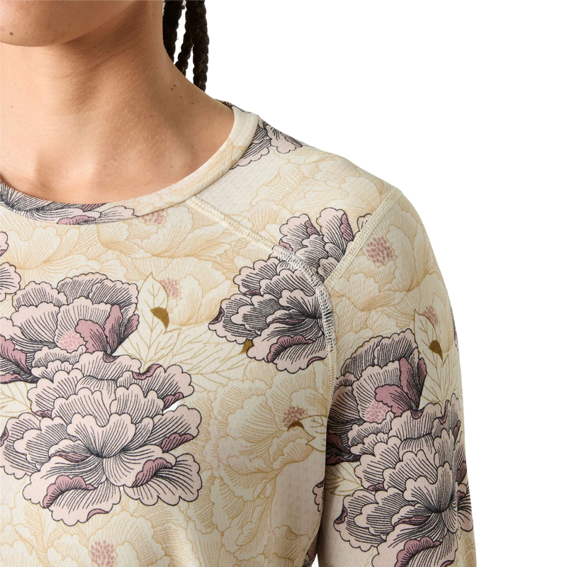 Helly Hansen Women's Lifa Active Crew in Purple Clay Sakura with stitch detail