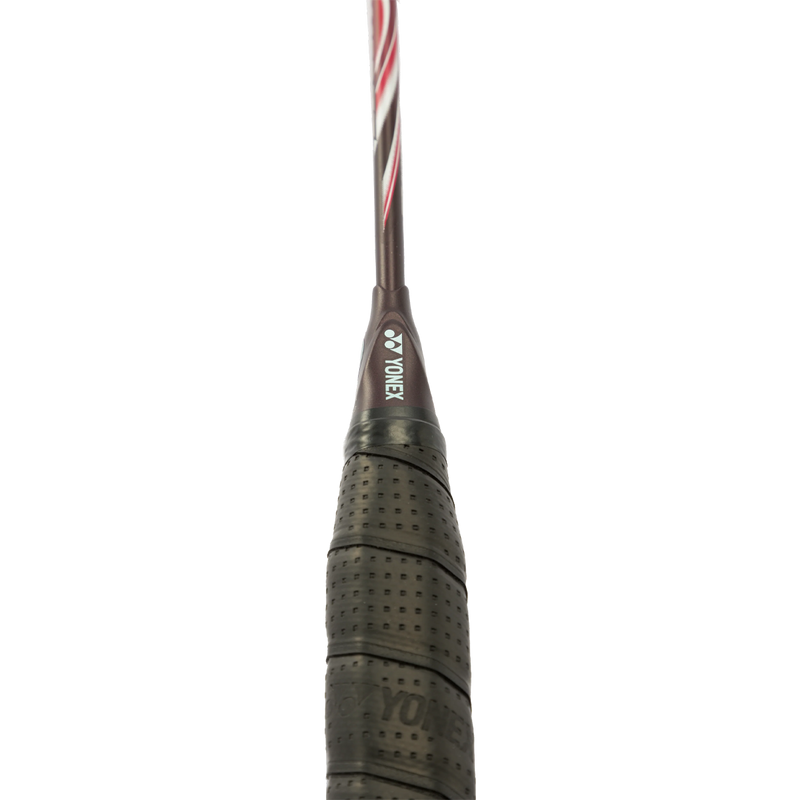Yonex Astrox 100ZZ in Kurenai grip detail
