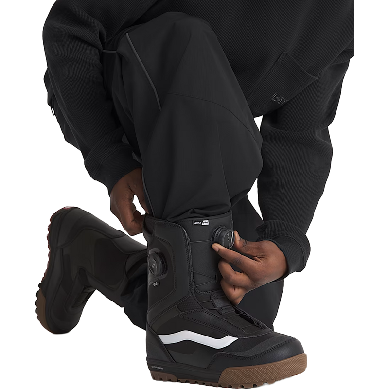 Men's Aura Pro 2.0, Vans Men's Aura Pro 2.0 on model