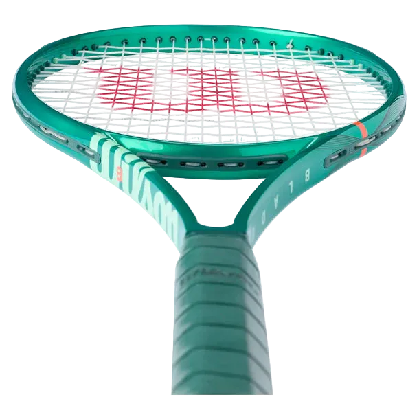 Wilson Blade 98 16x19 v10 Racket Demo alternate view