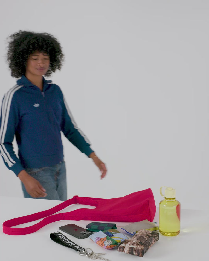 Small Nylon Sling, BAGGU Small Nylon Sling video