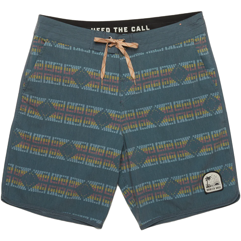 Stretch Bruja Boardshort 19", Featured Image