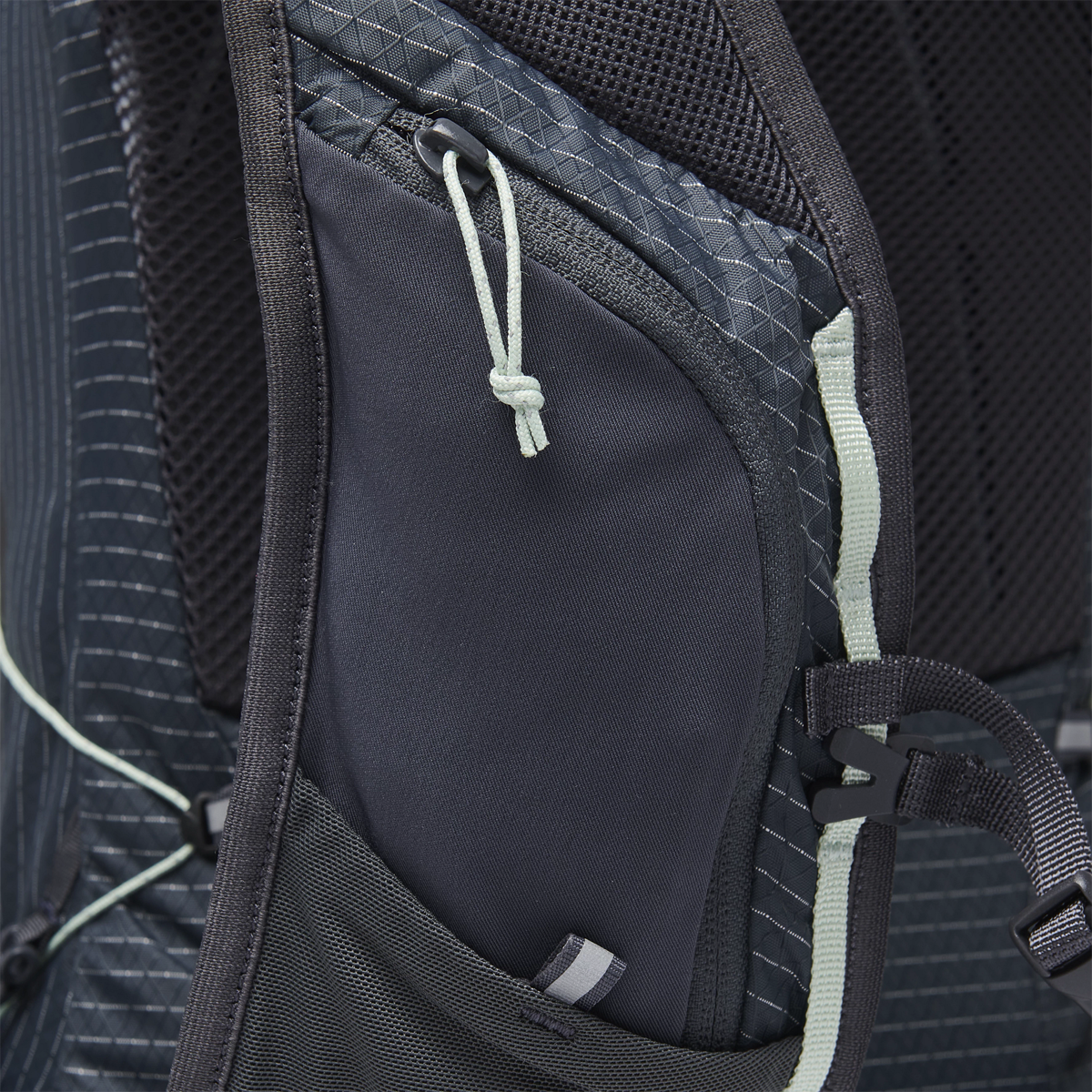 Women's Pursuit Backpack 15L alternate view